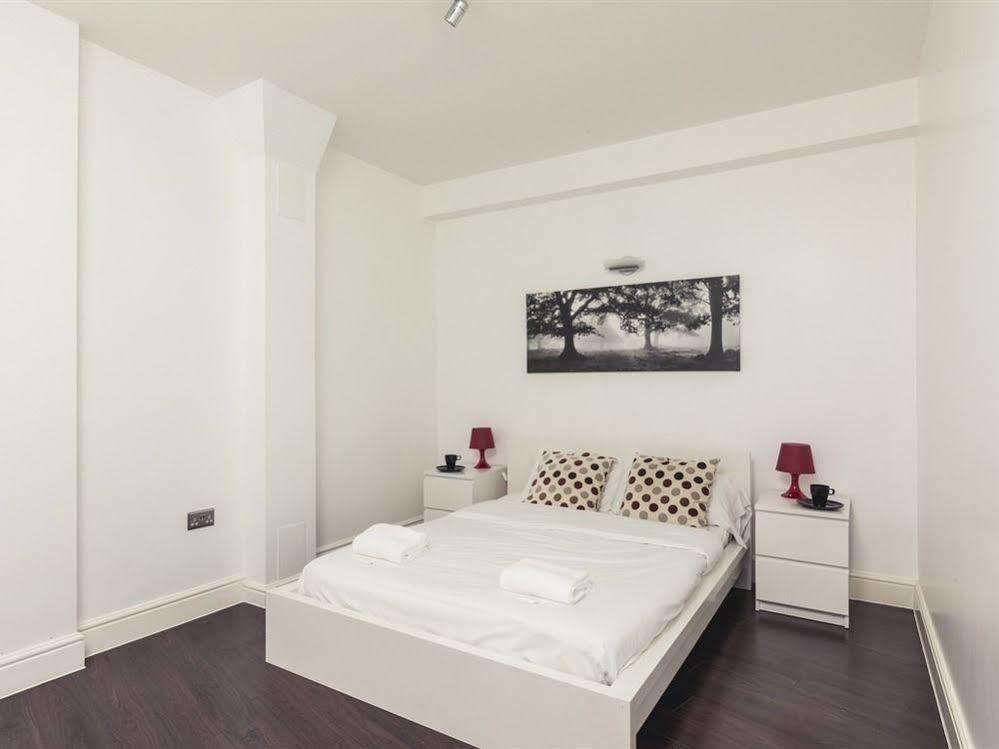 Aparts - Euston Apartment *